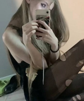 Даниела, 23